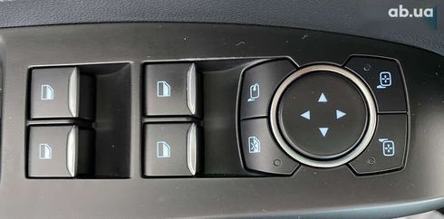 Ford Focus 2020 - фото 23