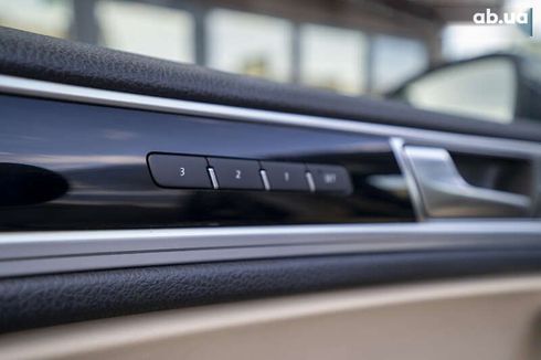 Volkswagen Touareg 2015 - фото 19