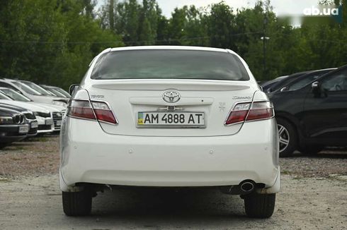 Toyota Camry 2008 - фото 8