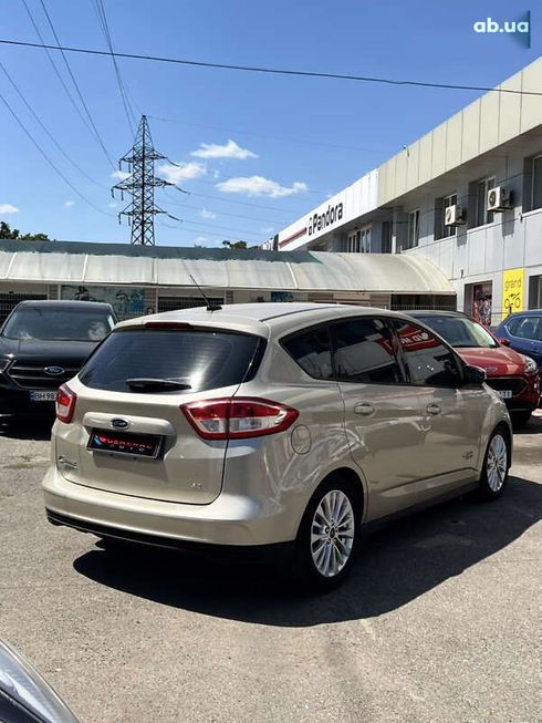 Ford C-Max 2017 - фото 15