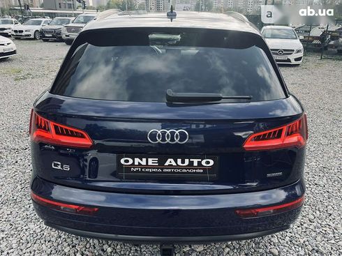 Audi Q5 2020 - фото 10