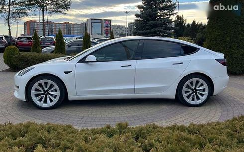 Tesla Model 3 2022 - фото 4