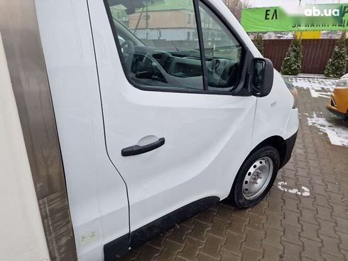 Renault Trafic 2015 - фото 9