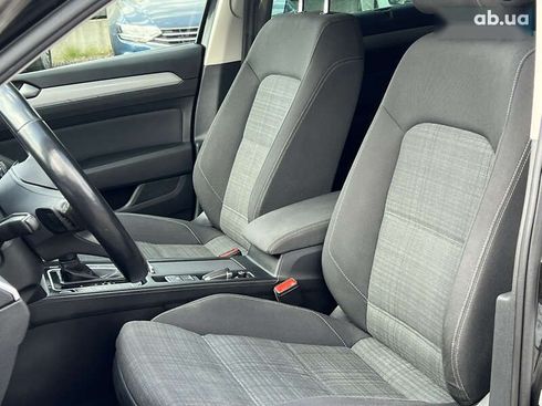 Volkswagen Passat 2020 - фото 27