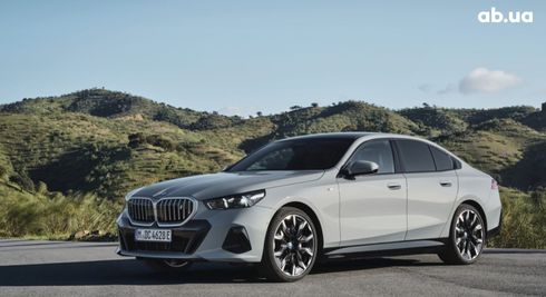 BMW i5 2023 - фото 3