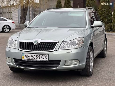 Skoda Octavia 2011 - фото 12