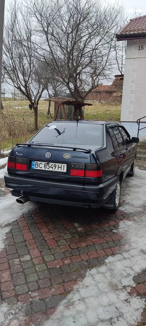 Volkswagen Vento 1994 синий - фото 3