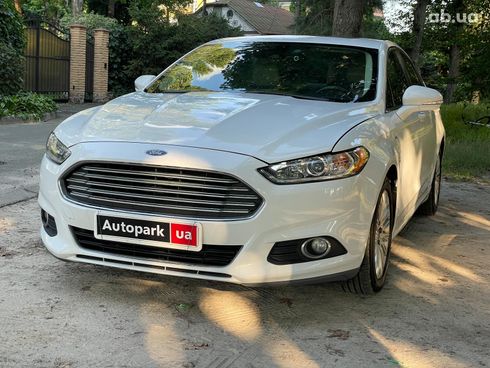 Ford Fusion 2015 белый - фото 2