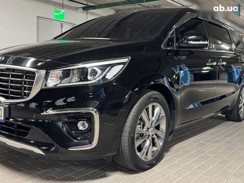 Kia Carnival 2018 - фото 8