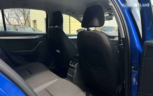 Skoda Octavia 2018 - фото 30