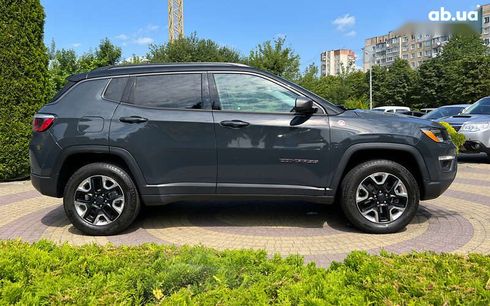 Jeep Compass 2018 - фото 8