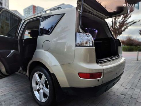 Mitsubishi Outlander XL 2007 - фото 14