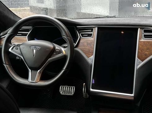 Tesla Model S 2017 - фото 15