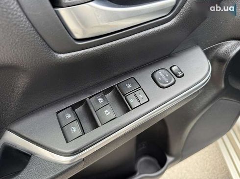 Toyota Camry 2016 - фото 11