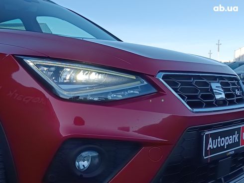 SEAT Arona 2018 красный - фото 16