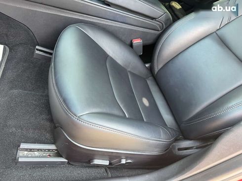 Tesla Model 3 2021 - фото 17