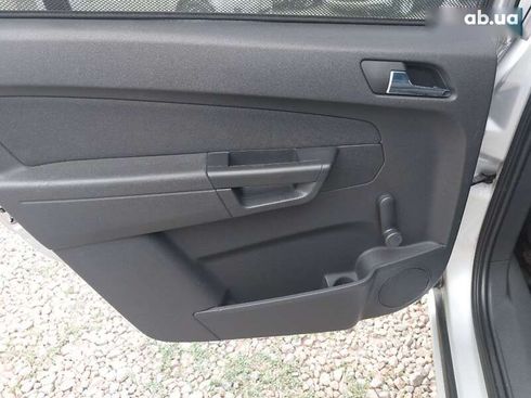 Opel Zafira 2008 - фото 16