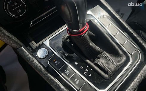 Volkswagen Passat 2015 - фото 20