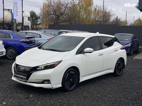 Nissan Leaf 2023 - фото 5