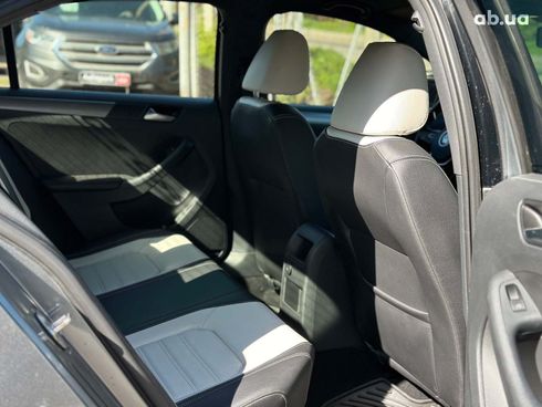 Volkswagen Jetta 2016 серый - фото 23