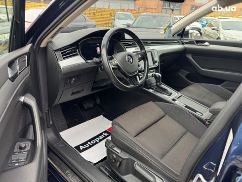 Volkswagen passat b8 2015 синий - фото 12