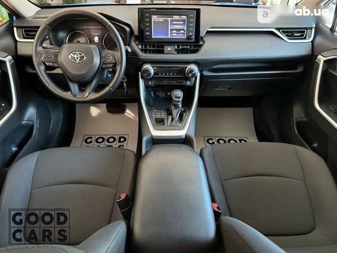 Toyota RAV4 2019 - фото 13