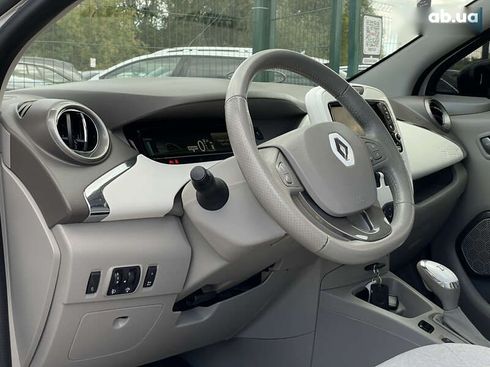 Renault Zoe 2019 - фото 24