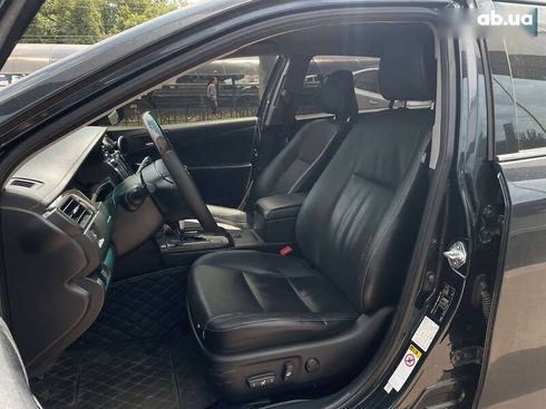 Toyota Camry 2015 - фото 15