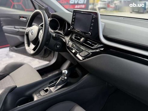 Toyota C-HR 2021 - фото 21