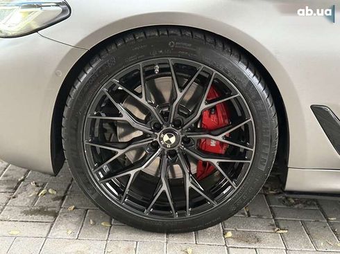 BMW 5 серия 2021 - фото 24