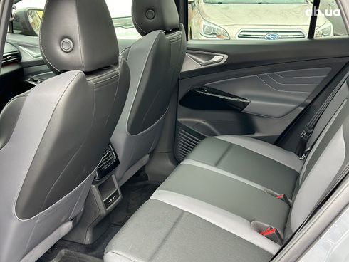 Volkswagen ID.4 2024 серый - фото 17