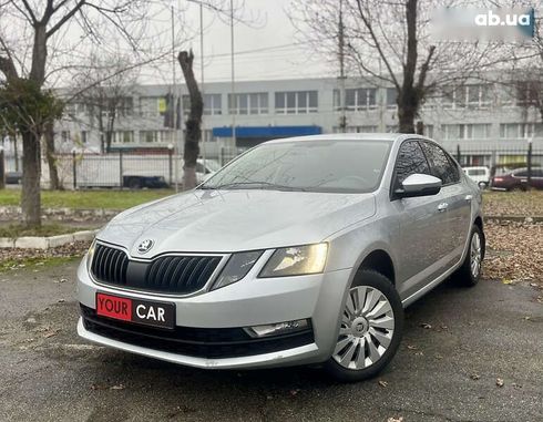 Skoda Octavia 2017 - фото 6