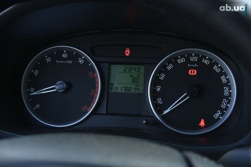 Skoda Fabia 2009 - фото 21
