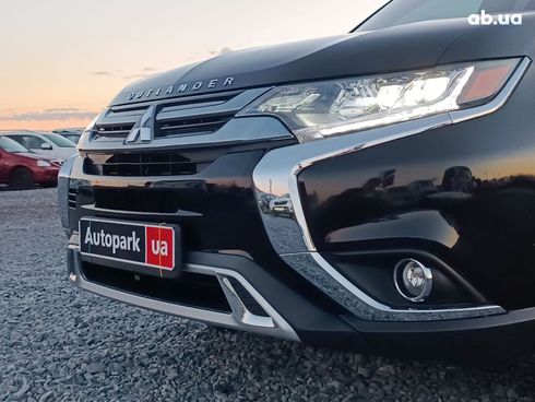 Mitsubishi Outlander 2018 черный - фото 32