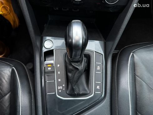 Volkswagen Tiguan 2017 серый - фото 28