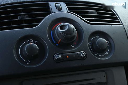 Renault Kangoo 2010 - фото 23