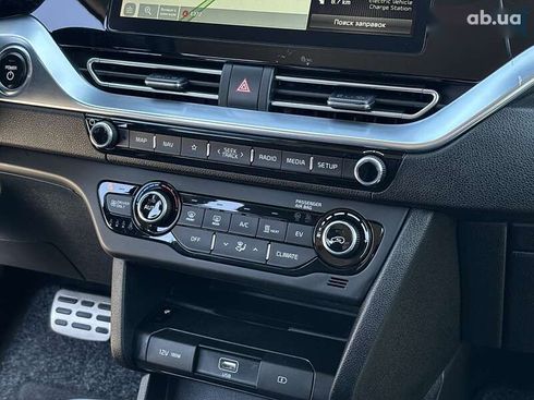 Kia Niro 2021 - фото 11
