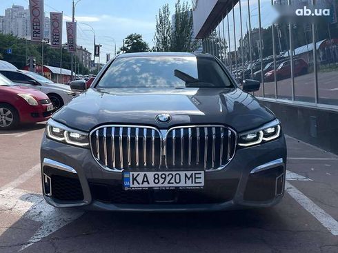BMW 7 серия 2017 - фото 2