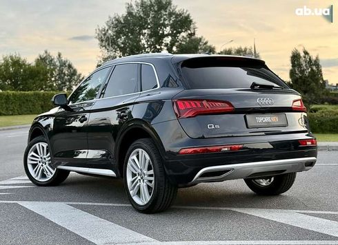 Audi Q5 2020 - фото 10
