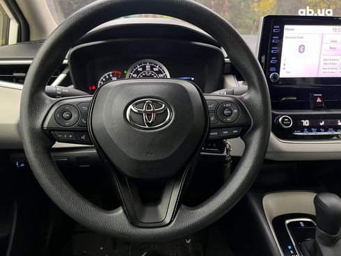 Toyota Corolla 2021 белый - фото 12