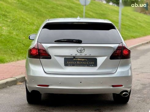Toyota Venza 2010 - фото 16