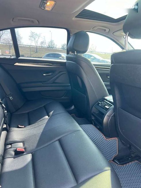 BMW 5 серия 2016 - фото 17