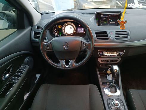 Renault Megane 2015 серый - фото 15