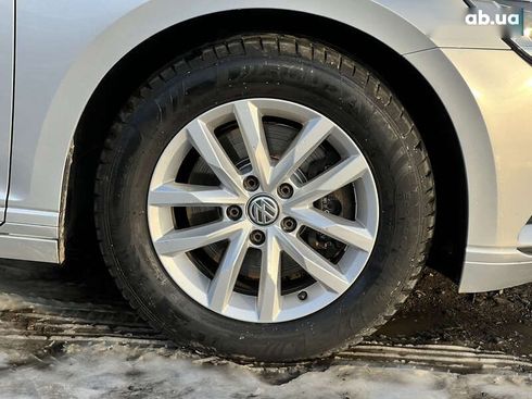 Volkswagen Passat 2019 - фото 20