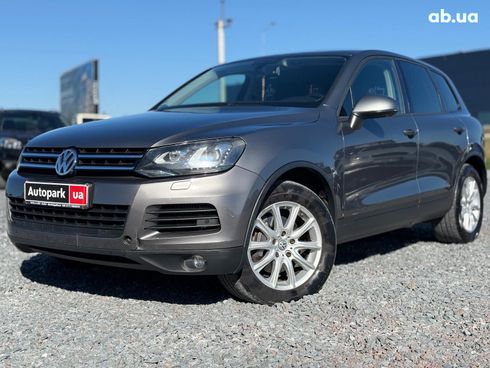 Volkswagen Touareg 2011 серый - фото 19