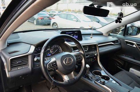 Lexus RX 2018 - фото 21