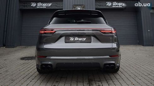 Porsche Cayenne 2022 - фото 30