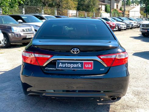Toyota Camry 2017 черный - фото 6