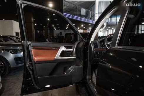 Toyota Land Cruiser 2018 - фото 3