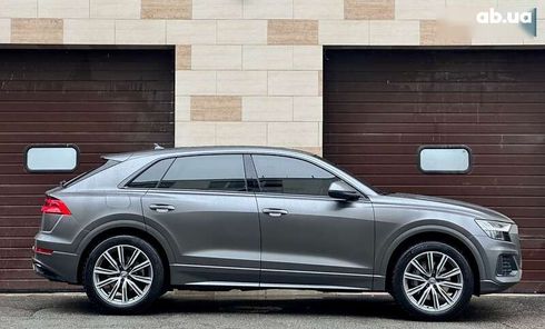 Audi Q8 2018 - фото 14